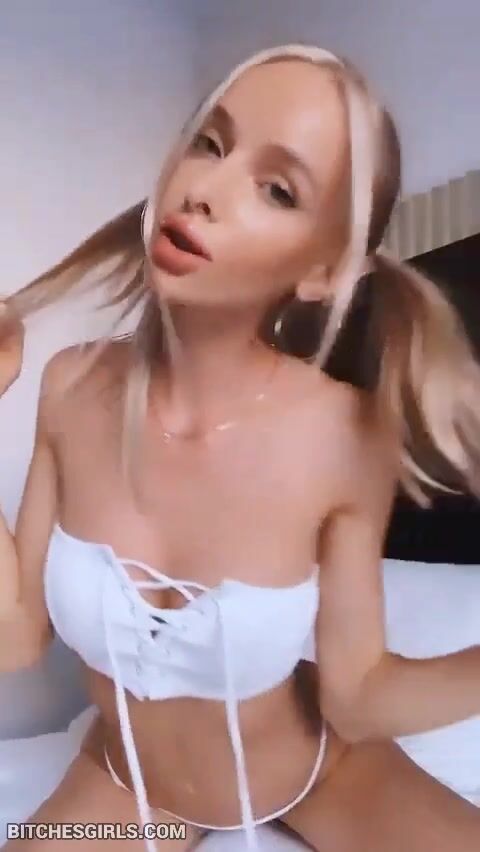 Lola Bunny Lolabunnytape Onlyfans Busty Lady Masturbates Shaved Pussy