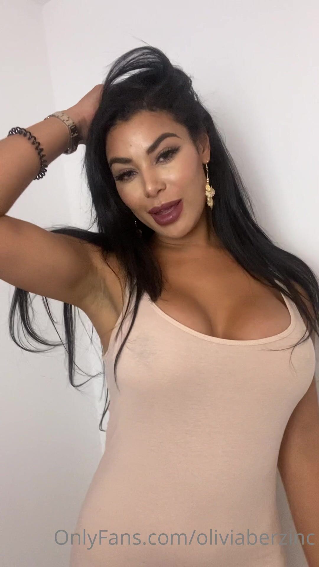 Olivia Berzinc Aka Olivia Berzinc Onlyfans Fucks Her Pussy Wxx Wtf