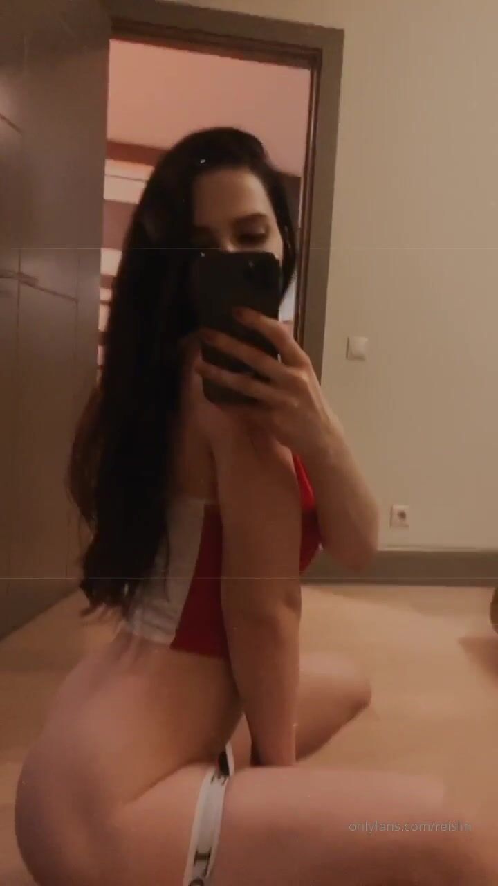 Little Reislin, littlereislin, reislin onlyfans sweet fingering in the  bathroom - wxx.wtf