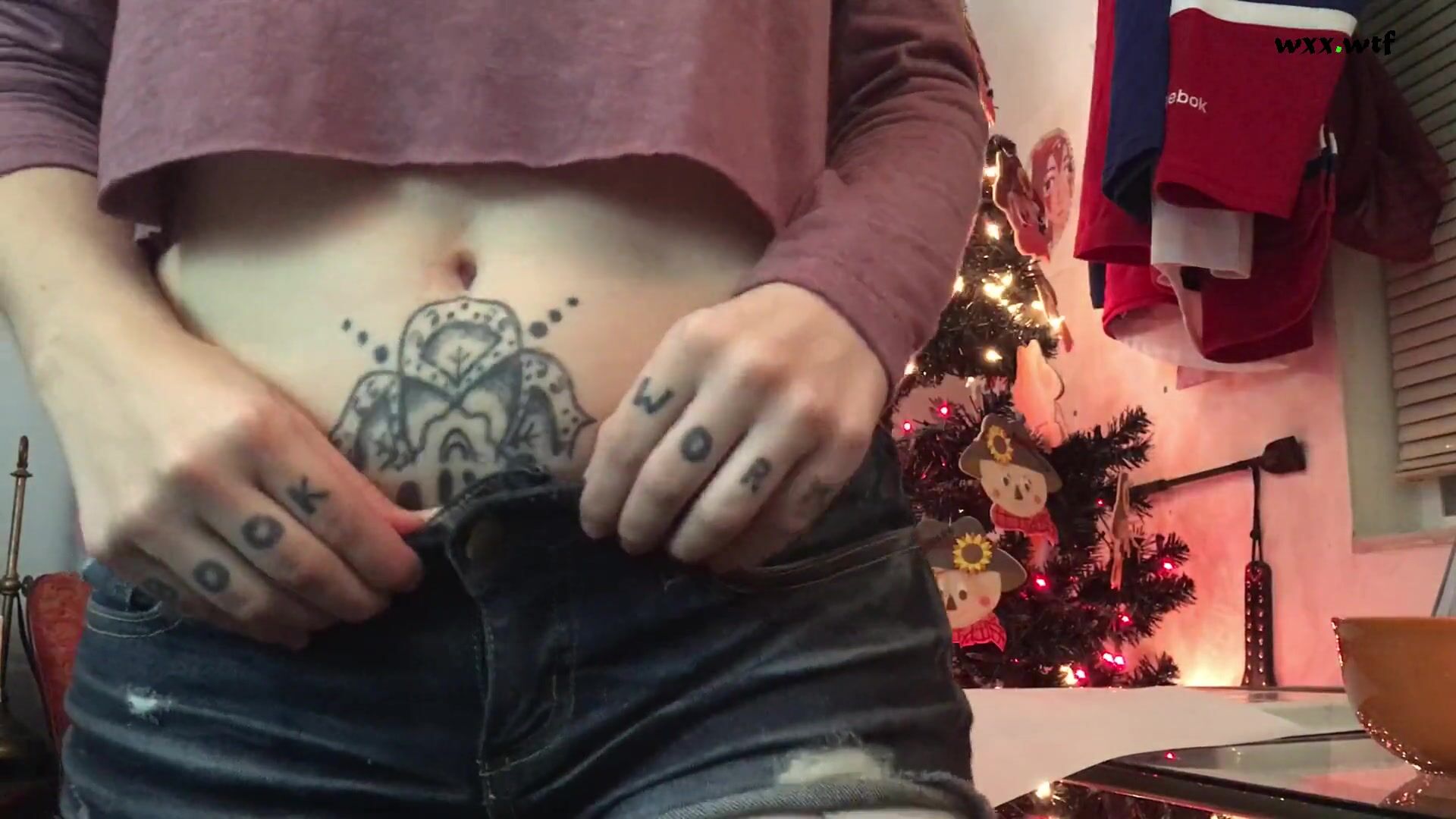 Belly Button Fingering in Short Jean Shorts_fapcakesenpai_1080p - wxx.wtf